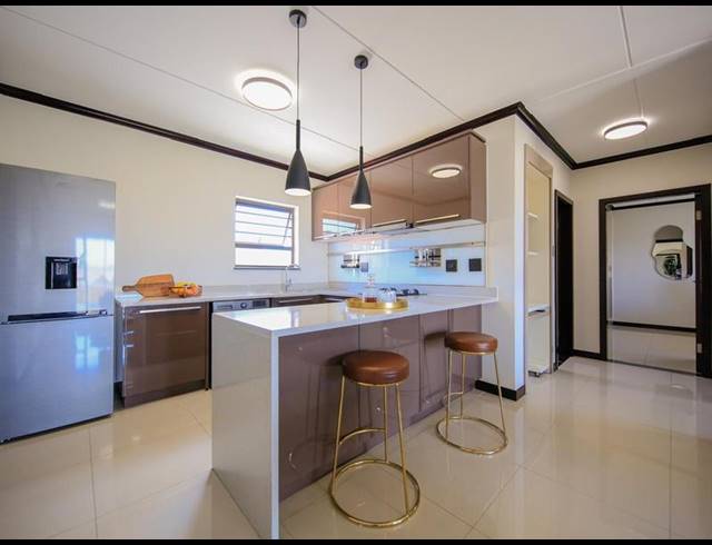 2 BEDROOM PROPERTY TO RENT IN BLUE HILLS